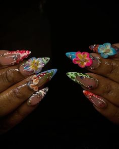 Iconic Nails, Gel Nails Shape, Nail Designs Bling, Jade Nails, Abstract Nails, Nail Business