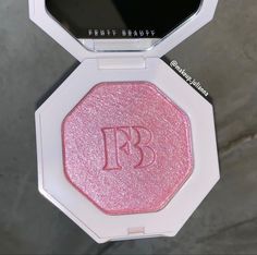 Fenty Pink Highlighter, Fenty Beauty Pink Highlighter, Fenty Makeup Looks, Wattabrat Highlighter, Fenty Beauty Aesthetic, Fenty Killawatt Highlighter, Fenty Highlighter, Fenty Beauty Highlighter, Makeup Chart