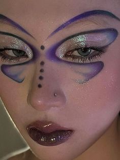 Mekap Mata, Drag Make-up, Graphic Makeup, Rave Makeup, Purple Makeup, Smink Inspiration, Ethereal Makeup