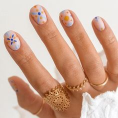 Unmissable nail art trends for 2021 | Manucurist Bohemian Nails, Easter Nail Art Designs, Nails Now, Summery Nails, Easter Nails, Minimalist Nails