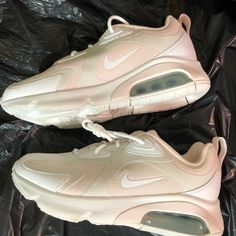 Nike Air Max 200 Soft Pink/White Size 6.5 Women’s New With Box Nike # At6175-600 See Photos Nike Volleyball Shoes, Black Nike Sneakers, Nike Air Max 200, Air Max 200, Nike React Vision, Running Sneakers Women, Nike Air Vapormax Flyknit, Nike Tennis Shoes, Jordan 13 Retro