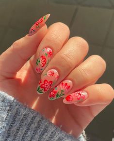 Spring Nails And Nailart Designs To Elevate Your Style - Her Blog Journal Nailart Designs, Girl Salon, Cute Summer Nails, Nail Charms, Summer Nail, Nail Designs Summer, Flower Nails, Elevate Your Style