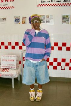 These are a few versatile ideas of fits for a Tyler settt Tyler The Creator Fits Concert, Tyler The Creator Iconic Outfits, Tyler The Creator Chromakopia Tour Outfits, Tyler The Creator Clothes Style, Tyler The Creator Inspired Fits, Tyler Creator Outfits, Chromakopia Outfit Inspired, Tyler The Creator Outfits Inspiration Women, Tyler Inspired Outfits