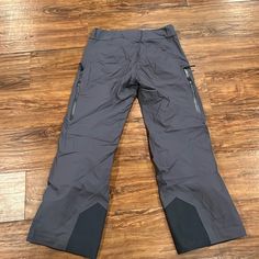 New Arcteryx Snowpants, Never Worn. Size Small. Gore-Tex. Arc Teryx Pants, Functional Skiing Bottoms With Pockets, Functional Skiing Pants With Pockets, Sports Pants With Pockets For Ski Season, Ski Season Sports Pants With Pockets, Skiing Pants With Pockets, Arcteryx Women, Gore Tex, Fashion Art