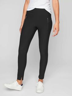 Athleta Stellar Tight Black SIZE XS #870815 Excellent Used Condition Fit & Sizing Fitted, High rise Fits next to the skin, sits just below the navel Inseam: Regular: 27.5" Petite: 25.5" Tall: 30.5" PRODUCT DETAILS Our new, luxurious Italian fabric is designed for performance at work, blending superior mobility with a fit and feel that are smooth, structured and flattering-we like to think of it as workweek made chic. INSPIRED FOR: adventure travel, adventure To Fro Flattering high rise waistband Japan Aesthetic, Christmas 2017, Travel Adventure, Athletic Wear, Look Cool, Workout Pants, Athleisure, Fashion Inspo Outfits, Side Zip