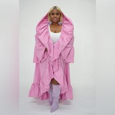 Get Your Hands On This Show Stopping Piece. Perfect For A Fall Night ! Model Is Wearing A 1x-Large 1x-Large-Fits Size 16-18 2x-Large -Fits Size 20 3x-Large. -Fits Size 22 Oversized Pink Outerwear For Daywear, Pink Oversized Outerwear For Daywear, Oversized Cape Outerwear For Spring, Fall Night, Over Coat, Autumn Night, Elegant Fashion, Size 20, Hands On