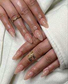 Beige Jelly Nails, Nails Simple Elegant Natural Looks, Neutral Pretty Nails, Clean Acrylic Nails Classy, Girly Gel Nails, Sheer Gel Nails, Nude Classy Nails, Classy Oval Nails, Apres Gel X Nails Design