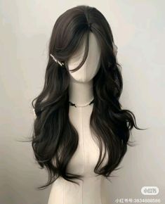 Hair Styles Front View, Coutteqe Hairstyles, Cute Hairstyles For Graduation, Acubi Hairstyles Long Hair, Hairstyles For Long Hair Douyin, Coquette Hairstyles Black Hair, Cute Wavy Hairstyles, Galentines Photoshoot Ideas, Hairstyles For Graduation