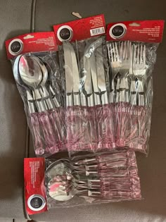 there are many forks and spoons in the package