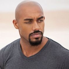 Bald Black Men, Patchy Beard Styles, Beard Styles Bald, Beard Styles Shape, Bald Black Man, Faded Beard Styles, Different Beard Styles, Black Men Beard Styles