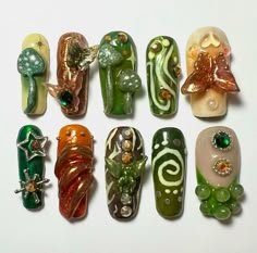 Earthy Tone Nails Acrylic, Earthy Gel X Nails, Earthy Boho Nails, Mossy Nails, Goblin Core Nails, Green Earthy Nails, Earth Nails Designs, Maximalism Nails, Nail Art Hippie