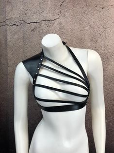 Fashion Harness, Harness Outfit, Strap Harness, Ropa Upcycling, Shoulder Piece, Harness Fashion, Will S, Body Harness