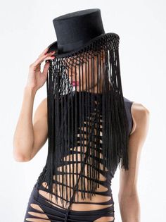 Top hat with fringes by Ça Déchire stage wear Festival | Etsy Estilo Burning Man, Bohemian Chic Dresses, Burning Men, Burning Man Fashion, Drag King, Burning Man Outfits, Burning Man Festival, Unique Hats, Fringe Dress