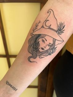 #tattoo #witch Witch Moon Tattoo, Witch Moon, Moon Tattoo, I Tattoo, Tatting, Art Ideas, Witch, Moon