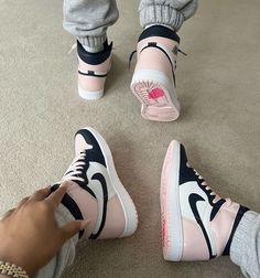 Nike Jordan Outfit, Retro Shoes Outfit, Jordan 1s Outfit, All Nike Shoes, Cheap Jordans, Shoes Outfit Fashion, Jordan 1s, Cute Nike Shoes