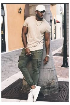 11 Best Men's Fashion Tips To Elevate Your Style! - Nas Kobby Studios #black #men #fashion #summer #blackmenfashionsummer 11 Best Men’s Fashion Tips To Elevate Your Style! Black Men Summer Fashion, Guerriero Samurai, Outfits For Teenage Guys, Men Summer Fashion, Workout Man, Black Men Fashion Urban, Black Men Fashion Casual, Mens Summer Outfits, Black Men Fashion Swag