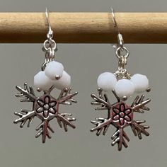 New, Never Worn - Snowflake Snowball Custom Handmade Beaded Dangle Earrings Silver Tone Snowflakes These Were Hand Made. **All Jewelry 3 Of $35 + Free Shipping- Just Bundle 3 Or More Jewelry Items And Accept My Offer. Style Keywords: Boho Retro Work Career Casual Girly Dressy Gift Birthday Holiday Christmas Trendy Chic Contemporary Stylish Glittering Sparkler Statement Dazzler Accessories Wedding Blog Beauty Beautiful Selfie Favorite Festival Blogger Fashionblogger Skincare Beautyblog Jewelryfas Snowflake Earrings Diy, White Snowflake Earrings For Winter, Winter Beaded Jewelry, Holiday Beaded Jewelry, Style Keywords, Coachella Concert, Tous Jewelry, Snowflake Jewelry, Hippie Party