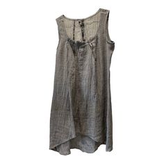 Nwt!! Stella Carakasi Gray Sleeveless Tunic/Dress. Pleat Detail At Neckline. Vertical Seaming On Back. 100% Hemp. Fabric Has A Crinkled Gauze Look To It. High-Low Hem. Approximate Measurements: Pit To Pit: 19” Length: 29” - 36” Hemp Dress, Hemp Fabric, Sleeveless Tunic, High Low Hem, Tunic Dress, High Low, Womens Dresses, Fabric, Dresses