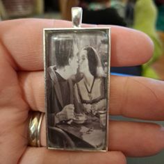 Check out this item in my Etsy shop https://www.etsy.com/listing/1198902393/1-x-2-rectangle-photo-pendant-herman-and Herman And Lily Munster, Lily Munster, Silver Keychain, Photo Pendant, Love Stories, Vintage Doll, Classic Tv, Ball Chain, Cute Stickers