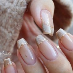 Nail Classy, Dress Long Elegant, Nail Elegant, Nail Simple, Nail Art Cute, Bridal Nails Designs, Nail Aesthetic, Aesthetic Nail, Nail Work