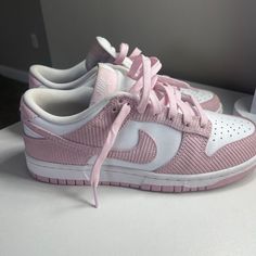 Excellent Condition Worn Once!! Purchased For $260 Last Christmas!!! Pink Dunks Aesthetic, Cute Pink Shoes, Girly Sneakers, Pretty Sneakers, Dr Shoes, Trendy Shoes Sneakers, Preppy Shoes, Pretty Shoes Sneakers, Jordan Shoes Retro