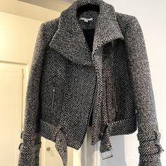 Carven Houndstooth Crop Jacket With Zip And Optional Belt Closure. In Excellent Condition! Winter Long Sleeve Biker Jacket For Office, Long Sleeve Biker Jacket For Office In Fall, Winter Office Outerwear With Zipper Closure, Crop Jacket, Jackets For Women, Jackets & Coats, Womens Sizes, Women Shopping, Black