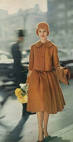 Vogue, 1958 Vestidos Pin Up, 1950 Fashion, Fifties Fashion, Vintage Fashion Photography, Estilo Preppy, Vogue Patterns