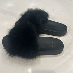 Amanda Blu Boutique Black Feather Slippers Size 8/9 Nwt Feather Slippers, Black Feathers, Slippers, Women Shoes, Boutique, Women Shopping, Black, Color