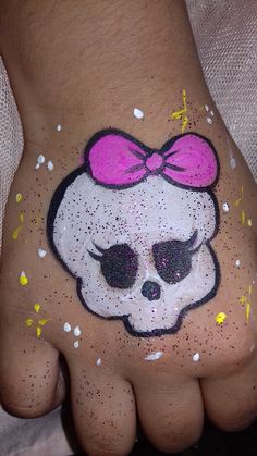 Face Painting Easy, Painting Easy, Print Tattoos, Face Painting, Paw Print Tattoo, Paw Print, Projects To Try, Facial, Tattoos