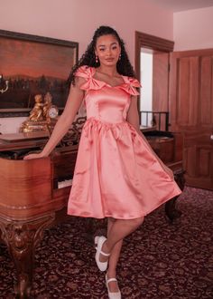 Coco Dress Aliexpress Dresses, Sugar Spice And Everything Nice, Waltz Dress, Coco Dress, Mid Size Fashion, Cupcake Dress, Photos Inspo, Girls Pink Dress, Light As A Feather