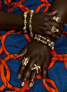 Ghana Culture, Flipagram Instagram, African Royalty, Adinkra Symbols, Bracelets And Rings, Black Photography, Jewelry Lookbook, African Jewelry