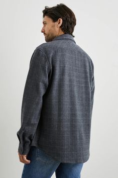 This shirt is designed to carry you through every season, made from a brushed flannel that's both comfortable and warm. The shirt jacket boasts all the classic button-down features - full-length buttons, a collar, and long sleeves - along with two functional pockets at the chest.93% Polyester | 7% Rayon.Imported.