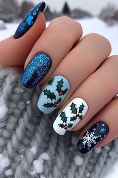 61 Stunning Blue Christmas Nail Ideas for 2024