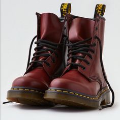 Women's Boots 1460 Smooth Cherry Red Size Uk 4 Us 6 Eu 37 Red Combat Boots Outfit, American Eagle Jeans Outfit, Burgundy Shoes Outfit, Maroon Vans, Doc Martens Style, Cherry Red Color, Burgundy Shoes, Martens Boots, Ae Jeans