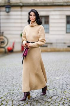 Wool Long Dress, Wool Dress Outfit, Working Wardrobe, Caroline Issa, Milan Men's Fashion Week, Classic Capsule Wardrobe, Red Bag, Turtleneck Sweater Dress, Most Beautiful Dresses