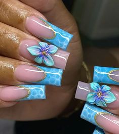 Nails Aqua Blue, Summer Nails Ocean, Water Nails Design, French Tip Nails Trendy, Long Nails Summer, Nails Ocean, Holidays Nails, Pool Nails, Lux Nails