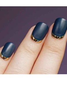 Matte navy. Reminds me of a vase I have seen in an art gallery. Simple and sophisticated. Reverse French Manicure, Moon Manicure, Crazy Nail Art, Nagellack Trends, Moon Nails, Her Nails, Crazy Nails, Nailed It, Nail Arts