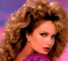 1989 Hairstyles, Rosie Vela, 80 S Hairstyles, Hairstyles Retro, American Vogue, Matrix Hair