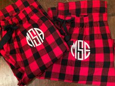 "Monogrammed Plaid Pajama Pants These unisex  flannel pant offers comfortable style in a length to love. Featuring super soft fabric made from 4.3 oz., 100 percent double-brushed cotton and an ultra-comfy fit, this pant is sure to become an everyday favorite. Utility also makes these flannel bottoms the perfect pair for comfort, providing the convenience of pockets and an adjustable cotton, twill tape tie.   Sizing XXS (0-0)    waist 24\" XS (0-2)       waist 25.5\" Small (4-6)   waist 26.5\" - Buffalo Plaid Pajamas, Monogrammed Pajamas, Plaid Pajama, Plaid Pajama Pants, Adult Pajamas, Flannel Pants, Plaid Pajamas, Comfortable Style, Family Pajamas