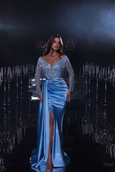 Glamorous Blue V-neck Evening Dress, Blue Embellished V-neck Evening Dress, Prom Dresses Colorful, Prom Dress With Long Sleeves, Dress Simple Elegant, Colorful Prom Dresses, Boho Prom Dress, Split Prom Dresses, Prom Dresses Simple