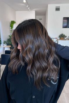 Soft Dimensional Cool-Toned Brunette Babylights Dark Brunette Hair Ideas, Dimensional Dark Brunette, Dark Hair With Lowlights, Brunette Ideas, Cool Tone Brown Hair, Cool Tone Hair Colors, Brunette Hair Ideas, Brunette With Lowlights