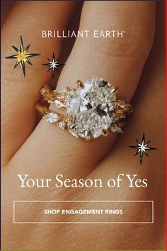 Make it a holiday to remember with an expertly crafted engagement ring. Bee Nails, Simple Spring Nails, Space Nails, Korean Nail Art, Easter Nail Designs, Chrome Nails Designs, Green Nail Designs, Nail Design Inspiration, Thanksgiving Nails