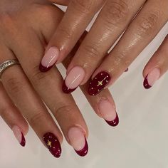 27 Irresistible Designs Of Red Wine Nails Perfect For Winter - Beauty, Fashion, Lifestyle and Trending Dark Maroon French Tip Nails, Burgundy Nail Designs Christmas, Fall Nails Almond Shape Burgundy, Simple Nails Holiday, Burgundy Manicure Ideas, Red With Stars Nails, Christmas Nails Burgundy And Gold, Maroon Tips On Nails, Red Wine Christmas Nails