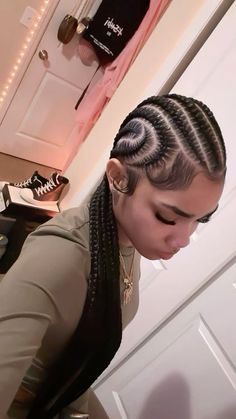 Cute Feed In Braids Styles, Feed In Styles, Cute Stitch Braids, Trending Cornrows, Cornrows Ideas, Easy Outdoor Projects, Braided Hairstyles For Black Women Cornrows, Feed In Braids Hairstyles, Quick Weave Hairstyles