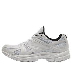 Reebok Spike Runner 200 x Vetements 'White Black' EG7617 Kylie Jenner Fashion, Dress Like Celebrity, White Crop Top Tank, Kylie Jenner Style, Best Handbags, Buy Gucci, Top Handle Handbags, Chunky Sneakers, Strap Tops