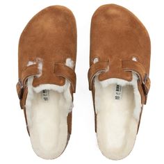 The popular Boston silhouette from Birkenstock is given the latest design featuring a shearling composition that emphasizes its comfort and style. An adjustable strap can be used for a tailored fit while Birkenstock’s EVA sole provides all-day comfort. The upper consists of real, high-quality, suede supplying a lasting sneaker and premium finish. Suede upper Shearling lining EVA midsole Original BIRKENSTOCK model Adjustable strap and metal buckle All sizes are listed in European Men's sizing unl Birkenstock Men Boston, Boston Shearling Birkenstock, Shearling Birkenstock, Boston Shearling, Birkenstock Boston Shearling, Birkenstock Men, Cozy Shoes, European Men, Comfy Chic