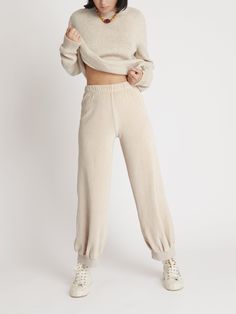 The Tosk Harem Pants in Velour – Suzie Kondi Harem Pants Outfit, Ankle Cuffs, New Outfits, Harem Pants, What To Wear, Pants, Celebrities, How To Wear, Clothes