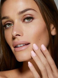 2024 Nail Color Trends - the gray details Static Nails, Milky Pink, Nail Repair, Nail Remover, Nail Cuticle, Round Nails, Metallic Nails, Pink Round