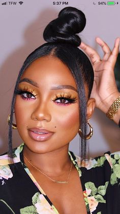 Makeup Looks For Prom, Makeup Aesthetic Ideas, Makeup Looks Prom, Eyeliner Trends, Eyeliner Ideas, Brush Eyeliner, Tutorial Eyeliner