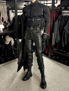 Gothic Mode, Vampire Clothes, Goth Guys, Fashion Suits For Men, Naha, Drawing Clothes, Goth Outfits, 가을 패션, Fancy Outfits